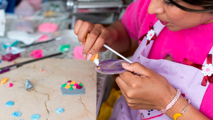 Pintura Decorativa y Bisutería